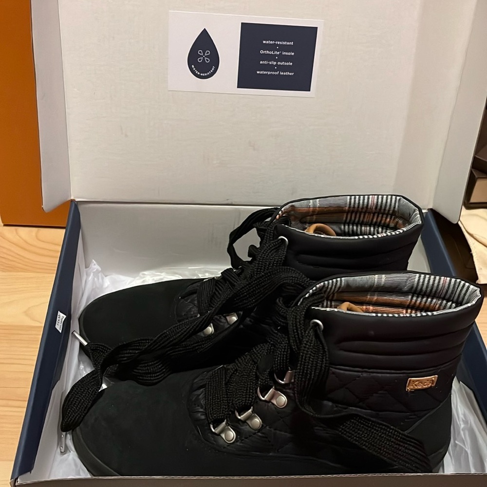 Keds NEW IN‎ BOX black boots waterproof women’s 9